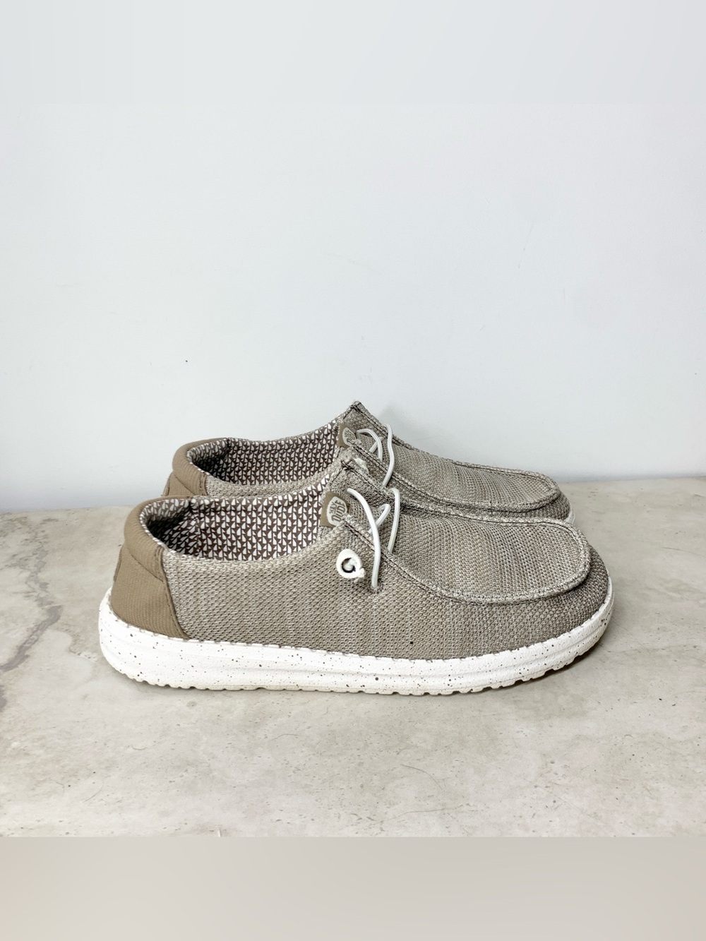Hey Dude Wendy Shoes Women Size 9 Sneakers Stretch Sox Brown Slip On Low Loafer